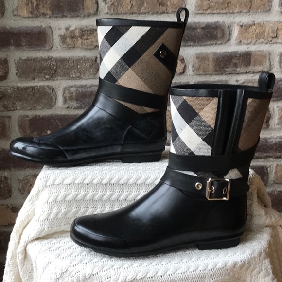 Burberry Shoes - Burberry Holloway Rain Boots